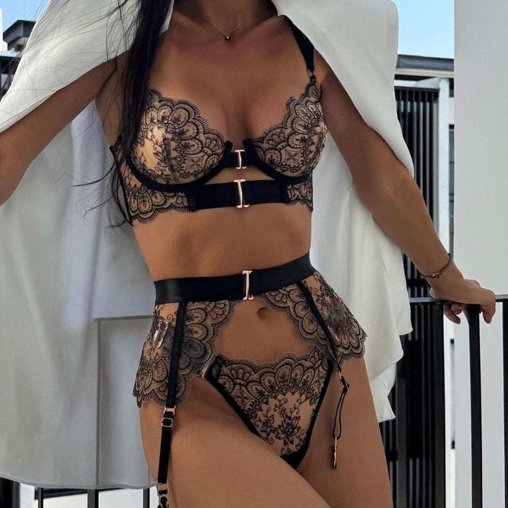 Embroidered Strappy Lingerie Set – 5-Piece Sheer Bustier with Metal Clasps & Shaping Fit